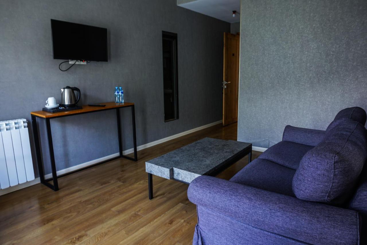 Hotel Stancia Kazbegi - City Center エクステリア 写真