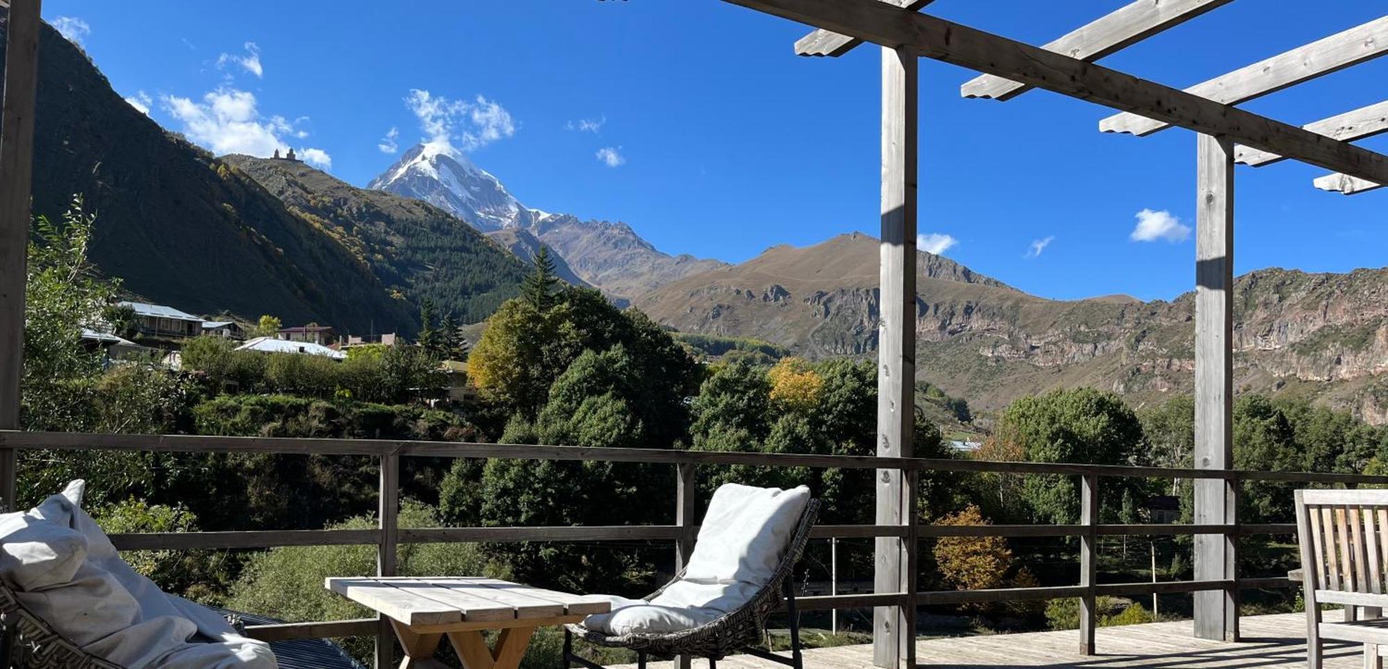 Hotel Stancia Kazbegi - City Center エクステリア 写真